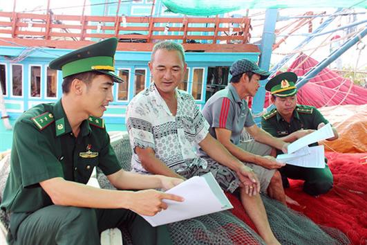 Nâng cao nhận thức của ngư dân về khai thác IUU